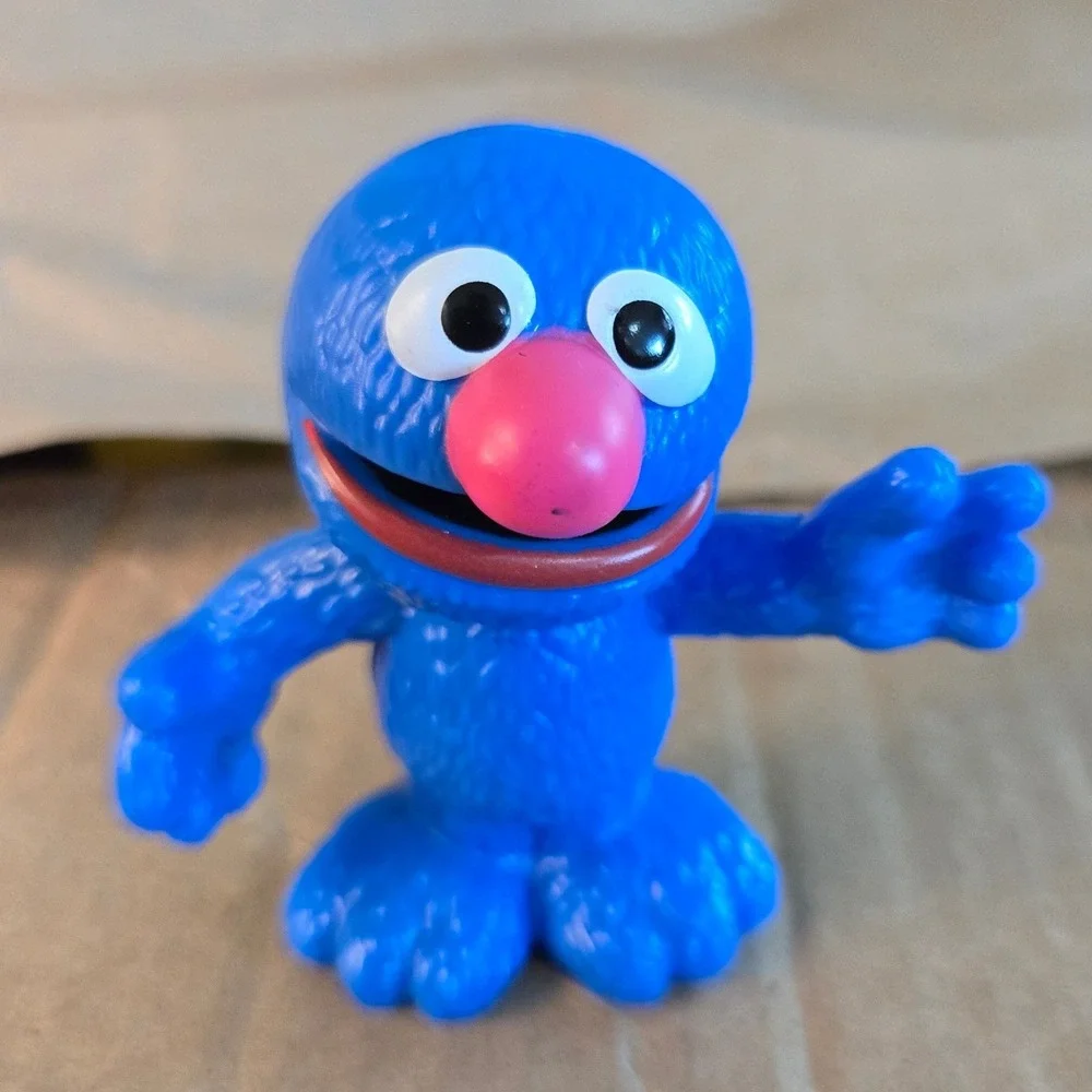 Sesame Street Grover PVC Figure Blue Waving Monster Toy Collectible